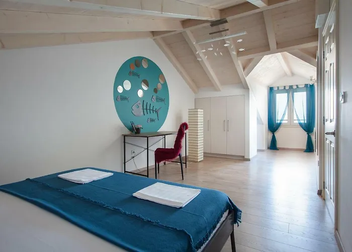 Seafront Center Apartment Fyaka